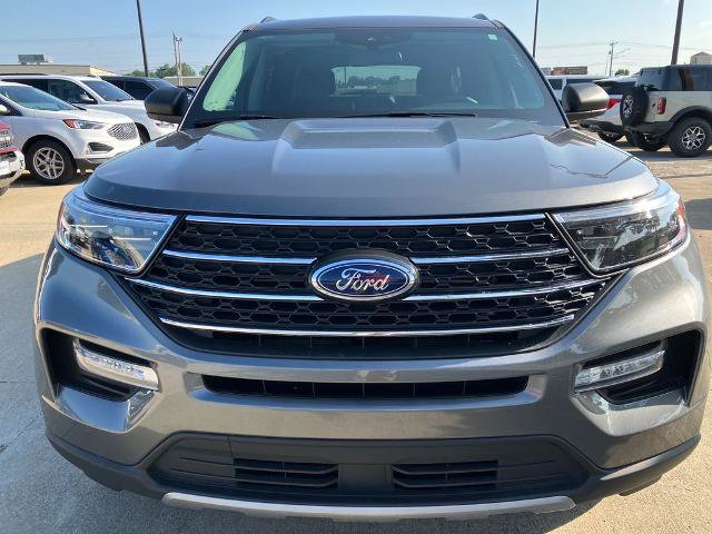 Certified 2024 Ford Explorer XLT w/ Equipment Group 202A AWD/4WD image 9