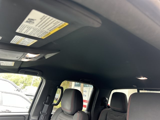 Used 2024 Nissan Frontier PRO-4X w/ Pro Convenience Package AWD/4WD image 18