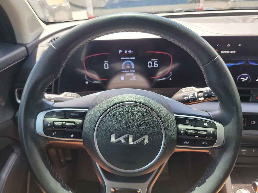 Used 2023 Kia Sportage EX FWD image 25