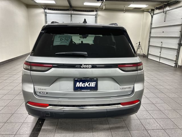 Used 2025 Jeep Grand Cherokee Limited w/ Trailer Tow Package AWD/4WD image 5
