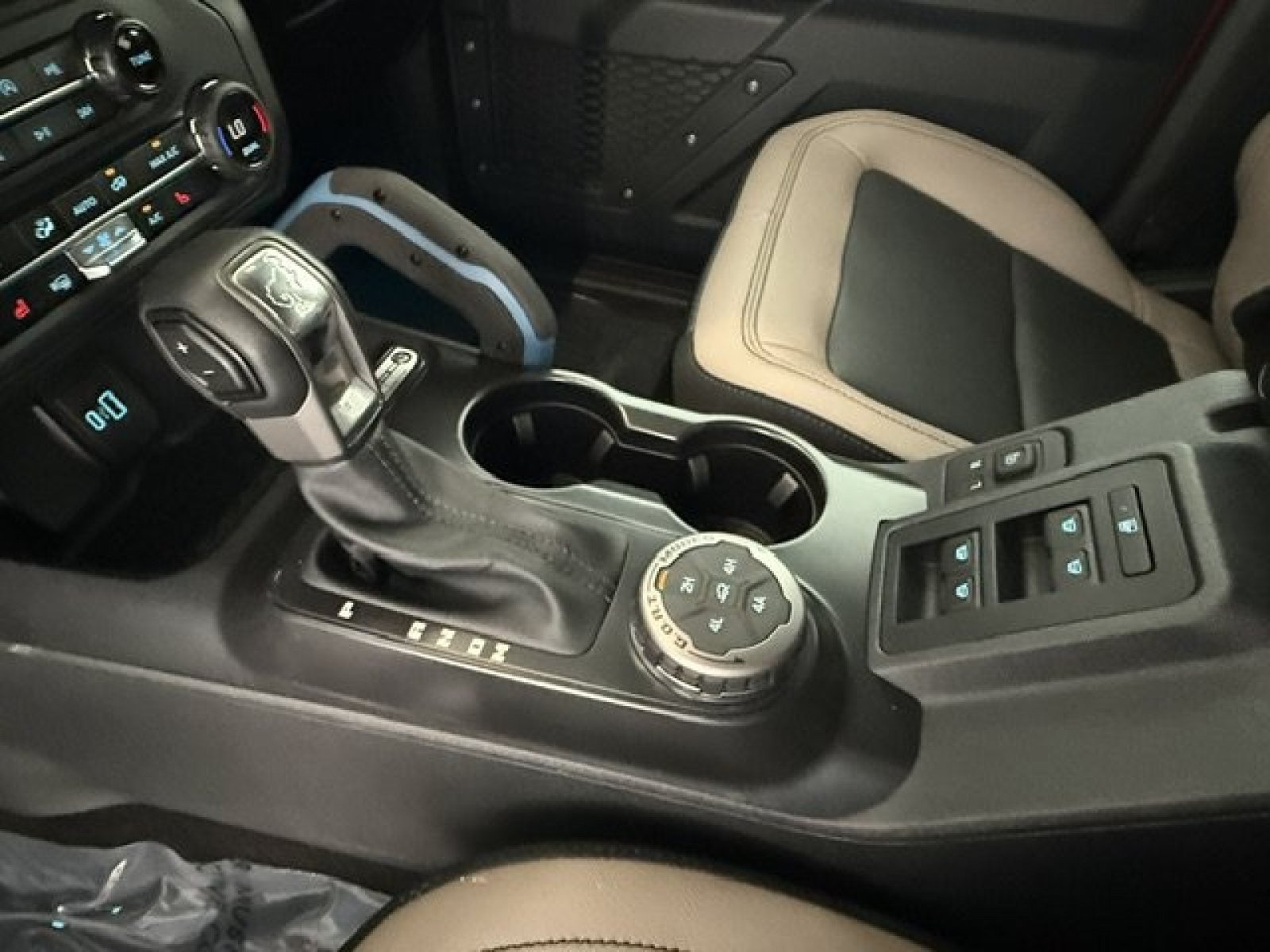 Certified 2024 Ford Bronco Wildtrak AWD/4WD image 13