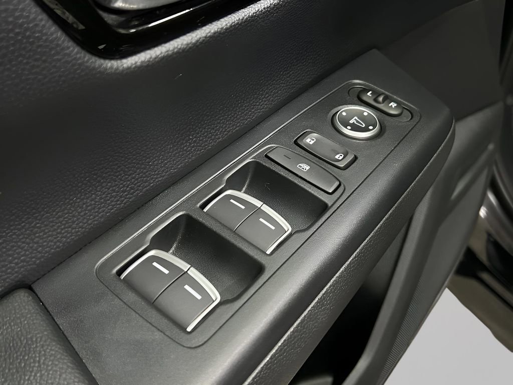 Used 2024 Honda CR-V Sport Touring image 12
