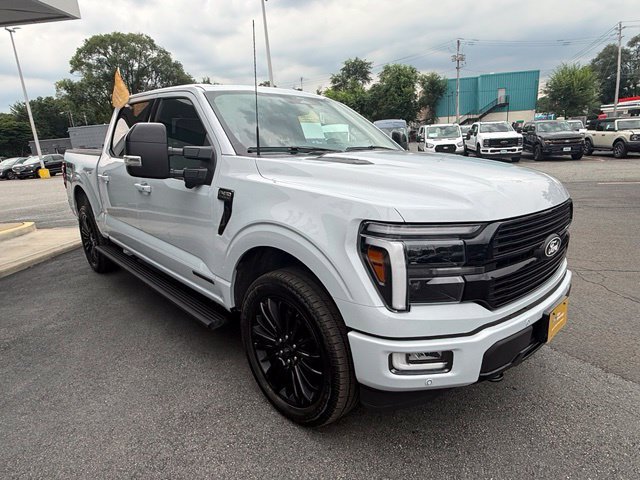 Certified 2025 Ford F150 Platinum w/ Equipment Group 702A High AWD/4WD image 9