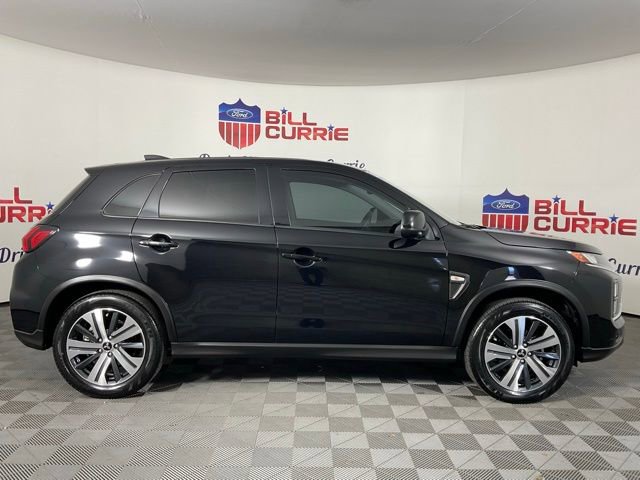 Used 2023 Mitsubishi Outlander Sport ES image 2