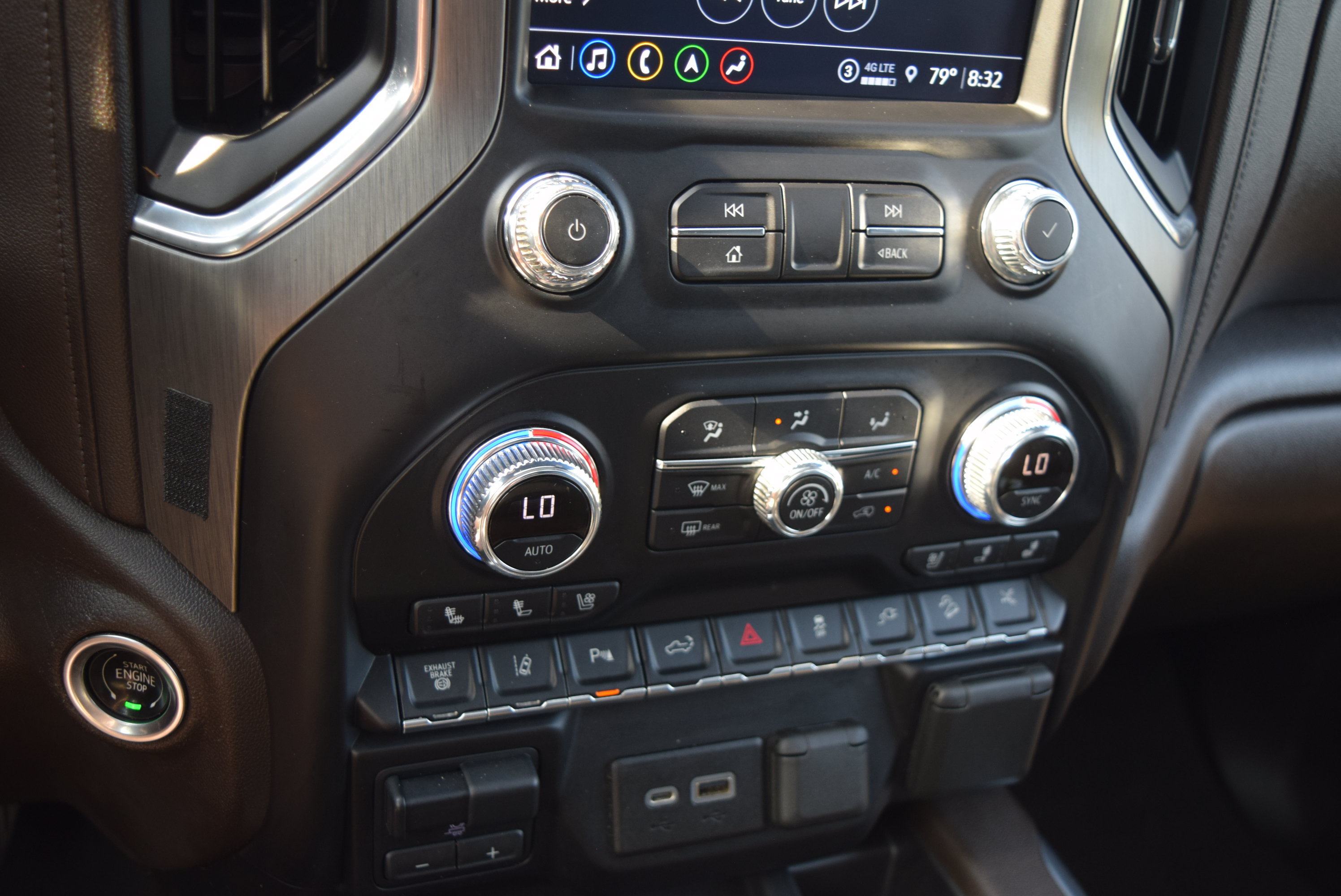 Used 2022 GMC Sierra 2500 Denali w/ Denali Ultimate Package AWD/4WD image 18