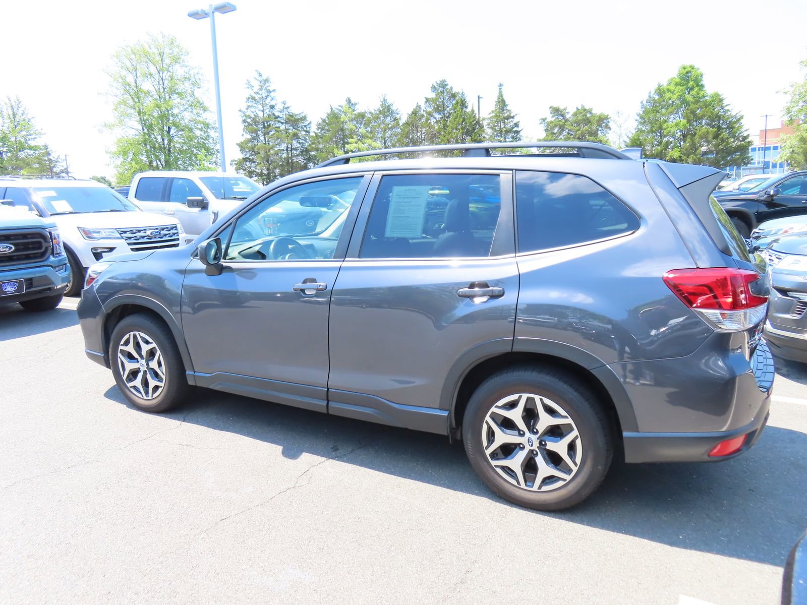 Used 2021 Subaru Forester Premium AWD/4WD image 6