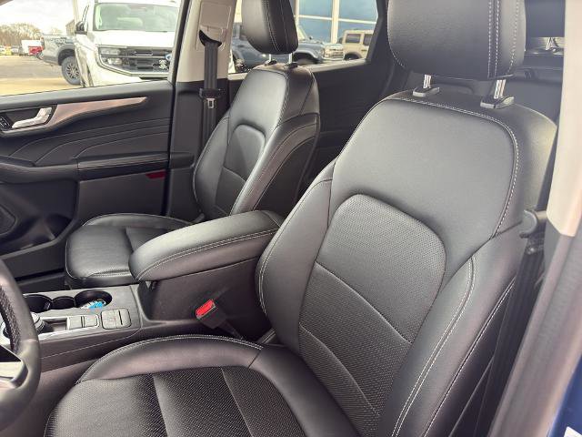 Certified 2022 Ford Escape Titanium image 13