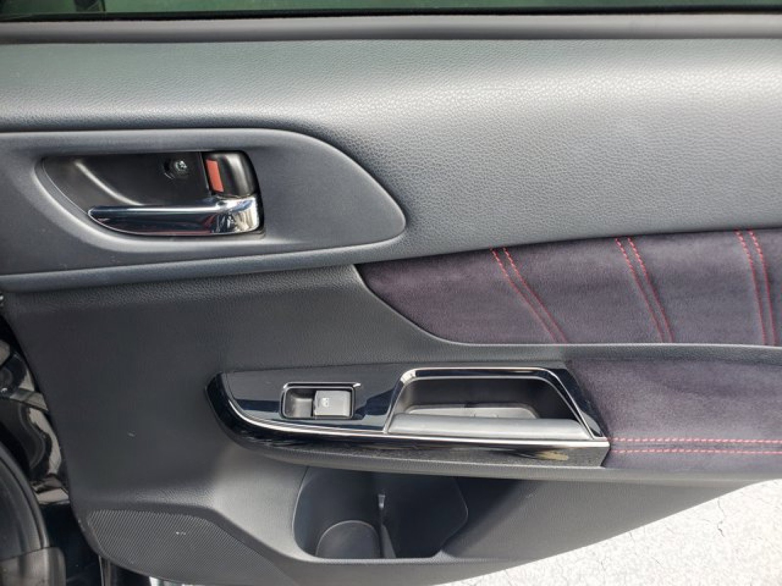 Used 2018 Subaru WRX STI image 31