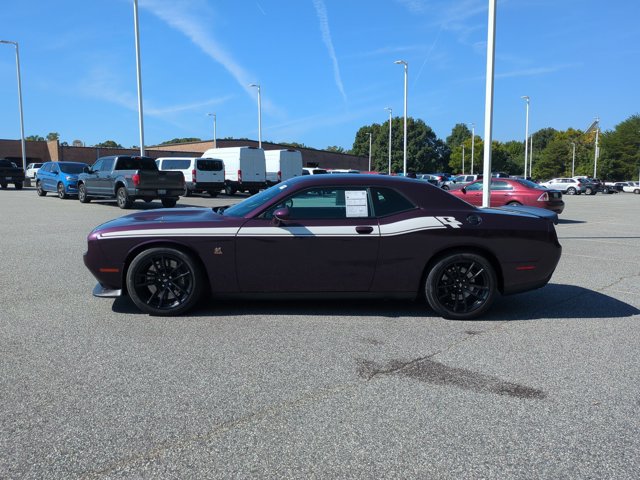 Used 2022 Dodge Challenger R/T Scat Pack w/ Dynamics Package RWD image 7