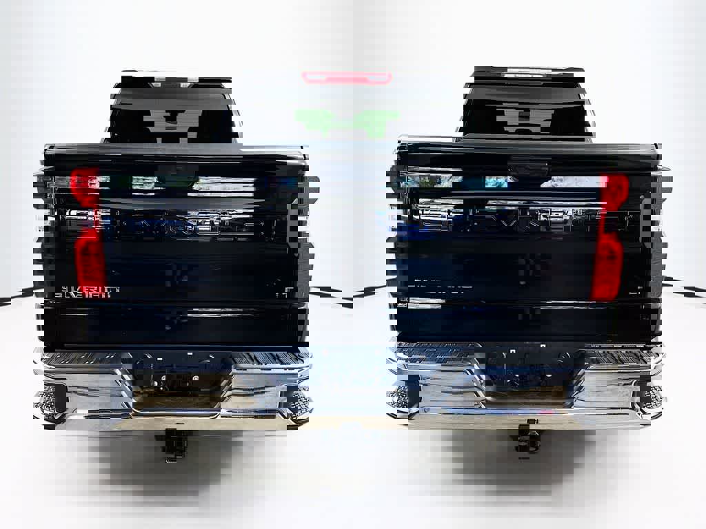 Used 2025 Chevrolet Silverado 1500 LT image 5