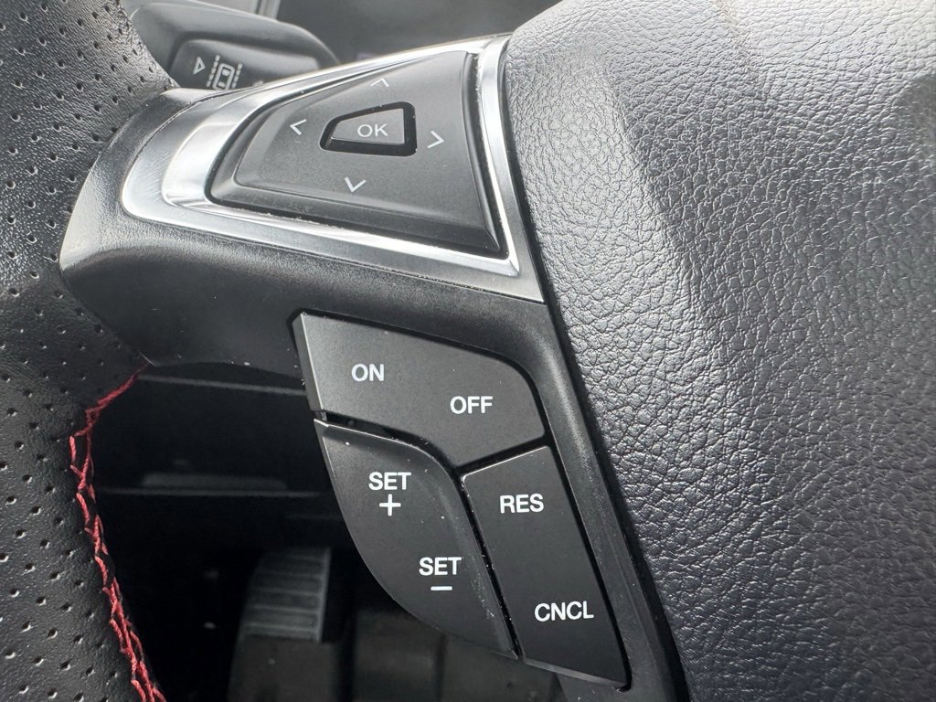 Certified 2024 Ford Edge ST-Line image 40