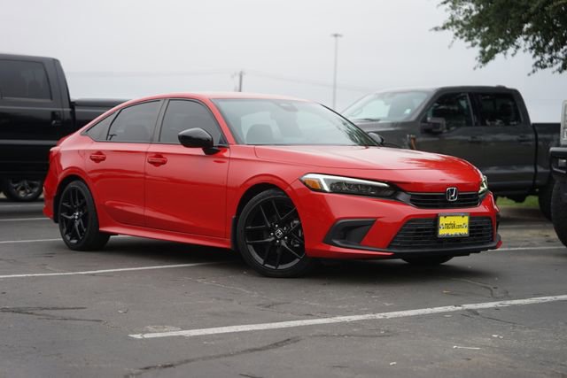 Used 2023 Honda Civic Sport image 2