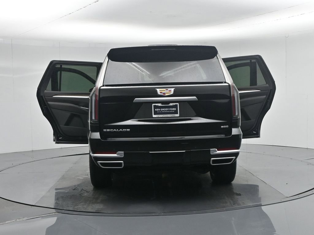 Used 2026 Cadillac Escalade Platinum Luxury image 38
