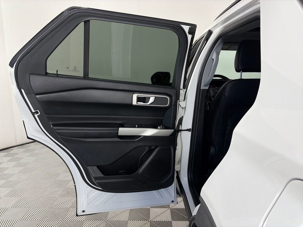 Certified 2024 Ford Explorer XLT w/ Equipment Group 202A image 12