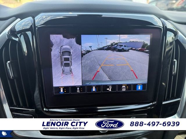 Used 2023 Chevrolet Traverse LT FWD image 24