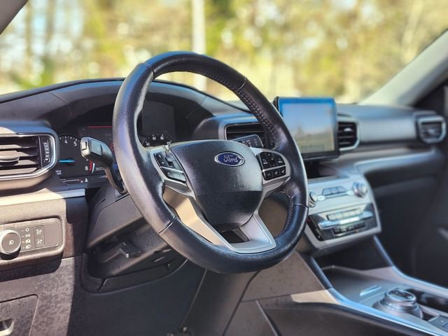 Certified 2022 Ford Explorer XLT w/ Equipment Group 202A image 21