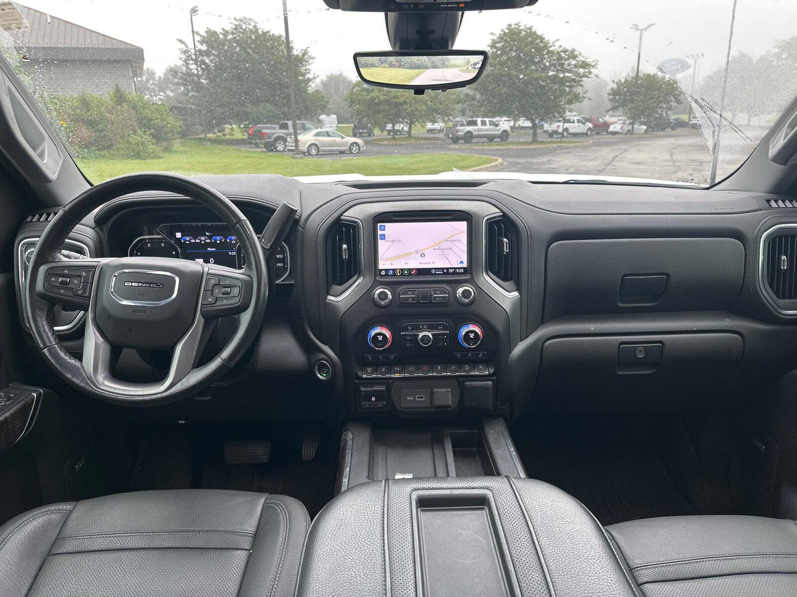 Used 2021 GMC Sierra 2500 Denali w/ Denali Ultimate Package AWD/4WD image 5