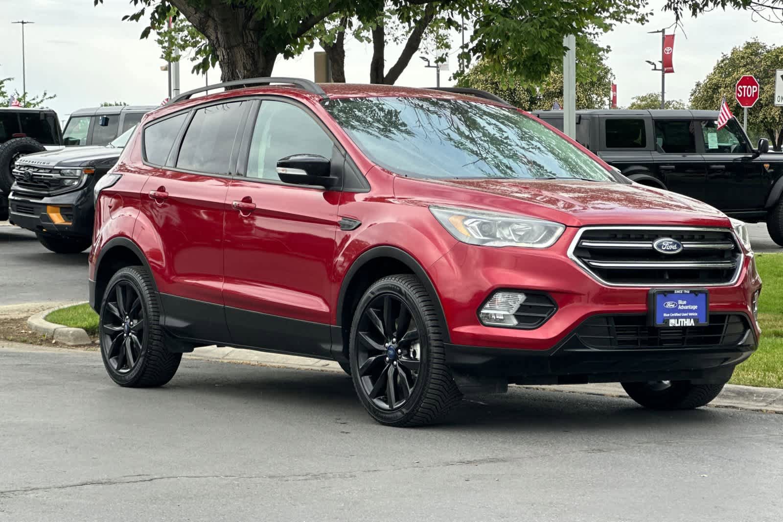 Certified 2017 Ford Escape Titanium AWD/4WD image 9