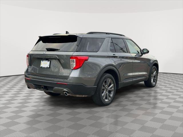 Certified 2023 Ford Explorer XLT w/ Equipment Group 202A image 5
