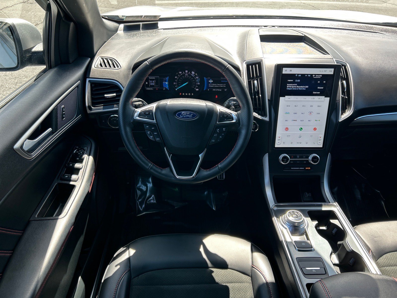 Certified 2022 Ford Edge ST-Line w/ Class II Trailer Tow Package AWD/4WD image 2