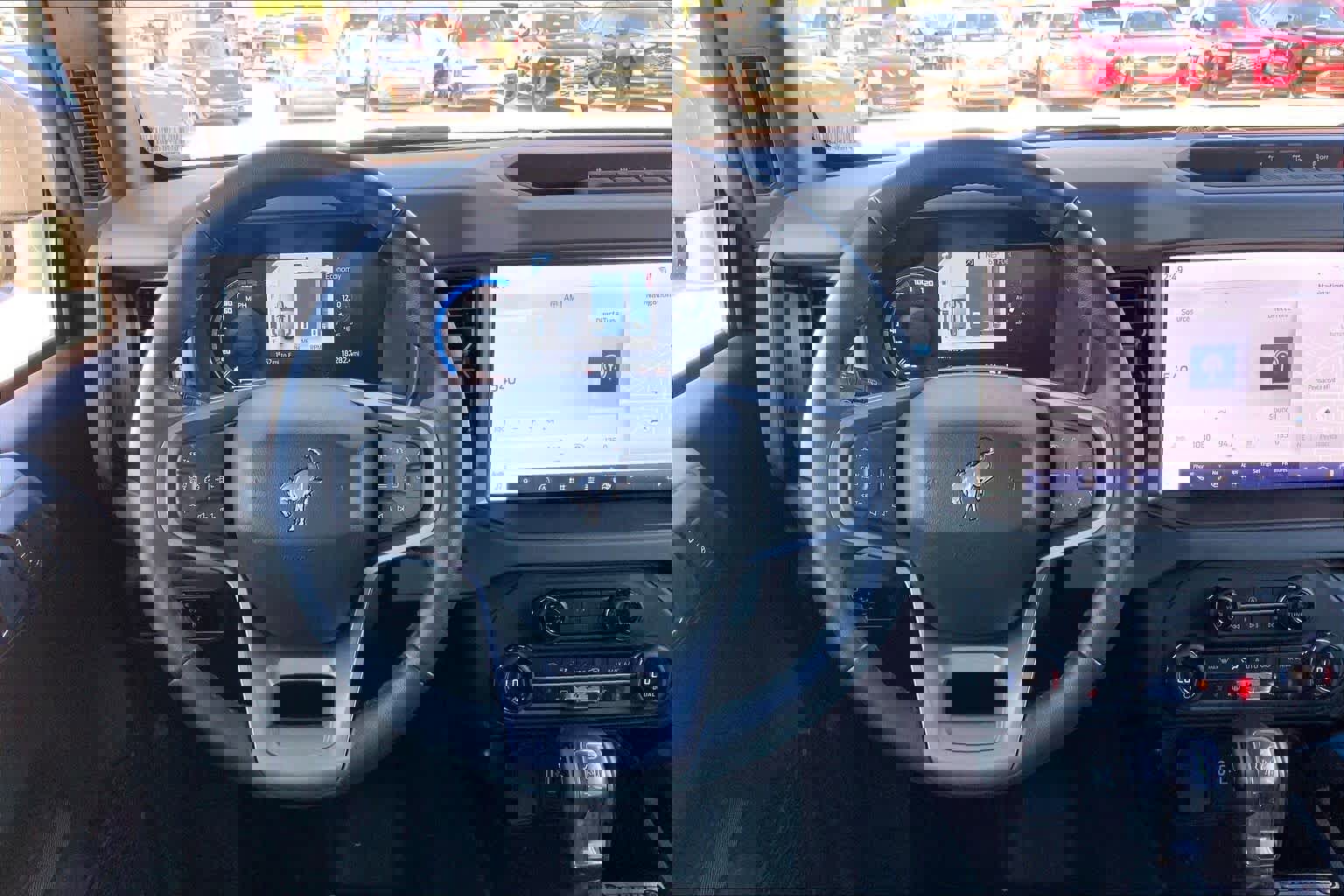 Certified 2024 Ford Bronco Black Diamond image 5