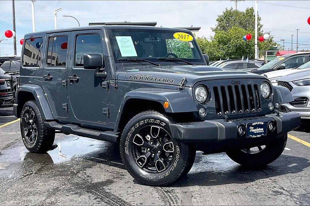 Used 2017 Jeep Wrangler Unlimited Sahara AWD/4WD image 35