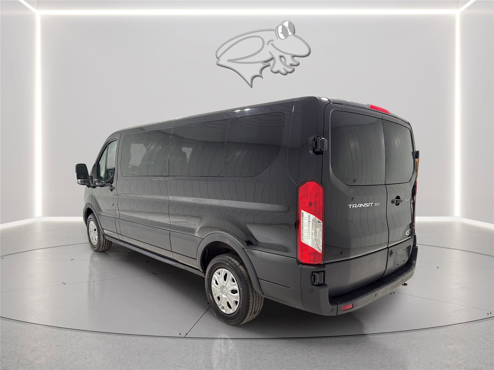 Certified 2023 Ford Transit 350 XLT RWD image 3