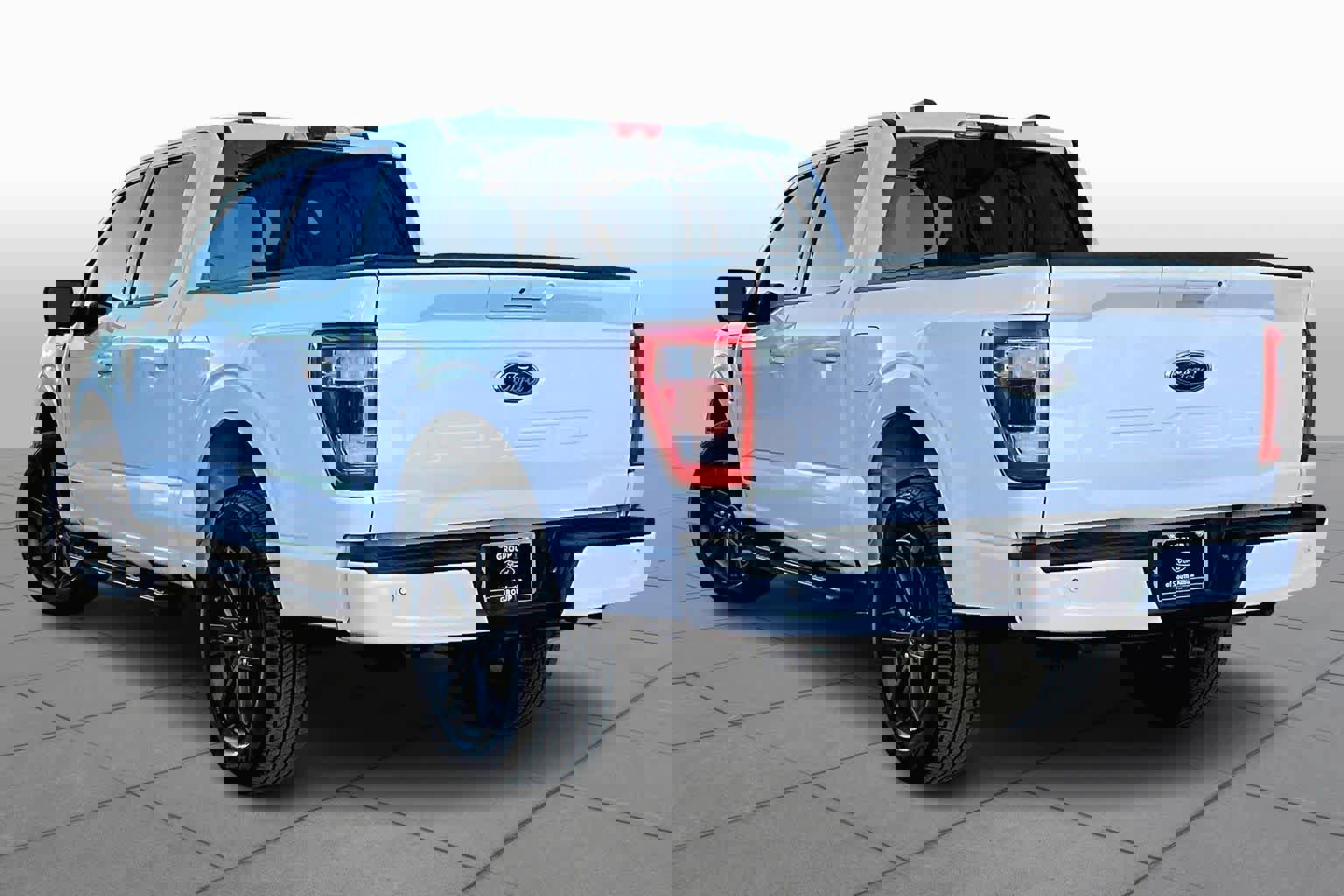 Certified 2022 Ford F150 Lariat w/ Equipment Group 502A High image 4