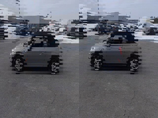 Used 2018 MINI Cooper Convertible image 1