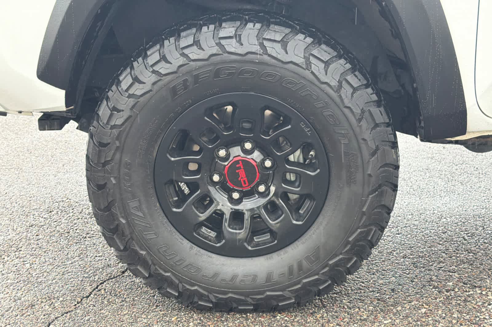 Used 2020 Toyota Tacoma TRD Off-Road w/ Technology Package AWD/4WD image 23