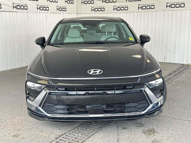Used 2024 Hyundai Sonata SEL FWD image 2