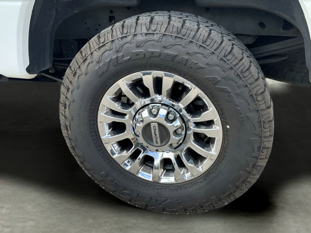 Certified 2020 Ford F250 XLT w/ XLT Premium Package AWD/4WD image 38