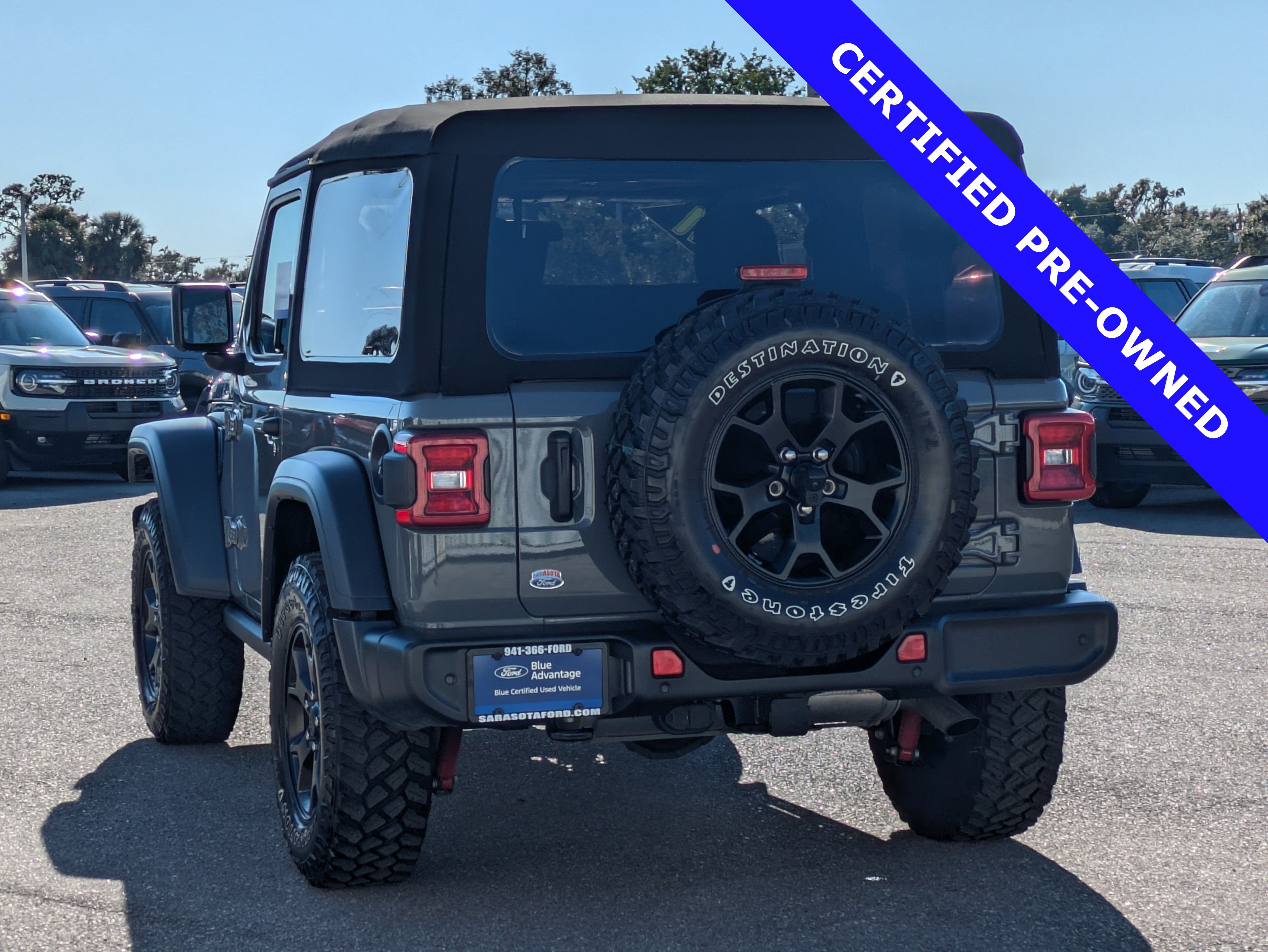Used 2021 Jeep Wrangler Willys image 2