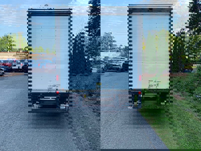 Certified 2021 Ford E-450 and Econoline 450 Super Duty w/ Power Windows & Locks Group image 4