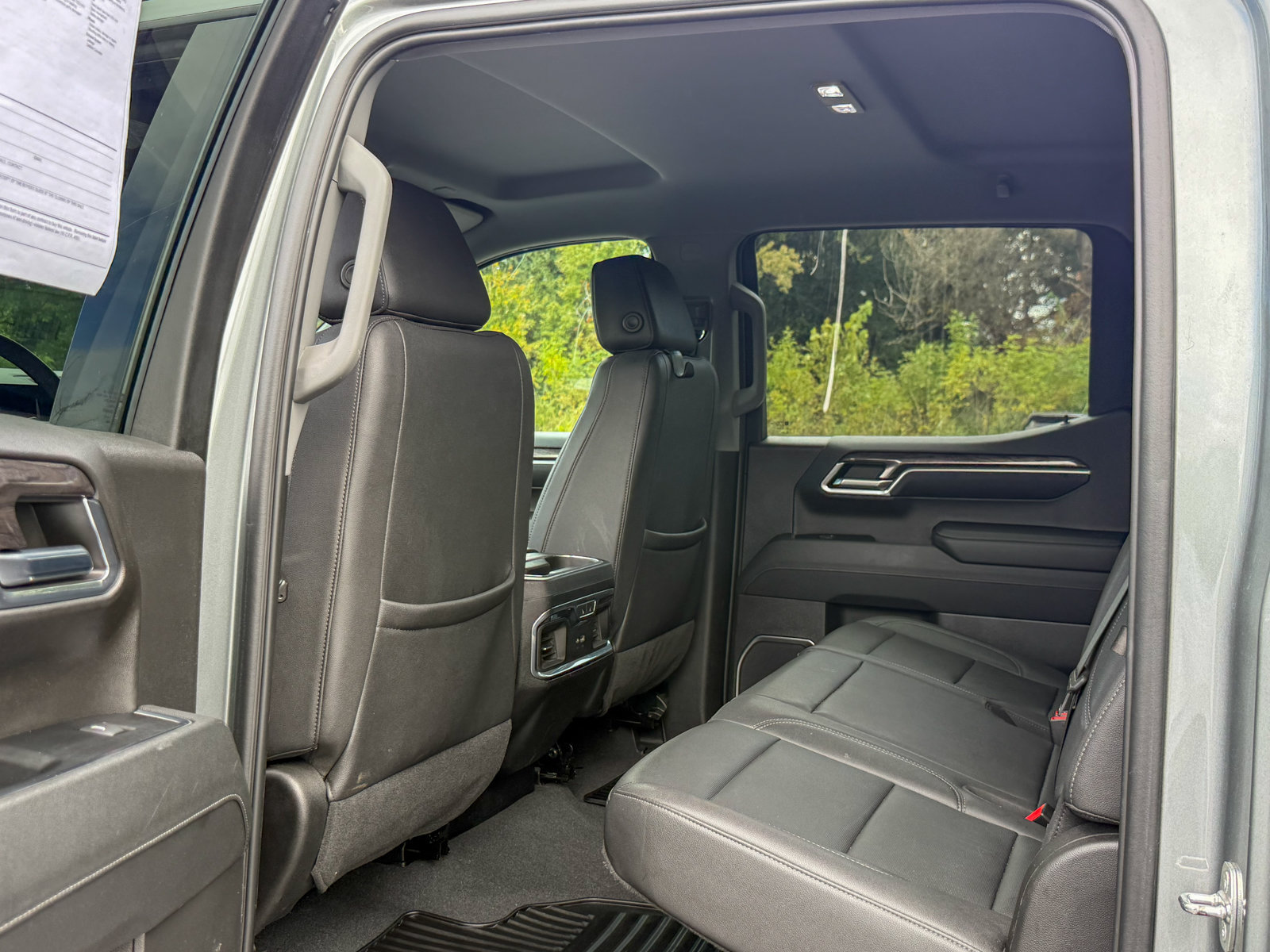 Used 2023 Chevrolet Silverado 1500 LTZ w/ Technology Package AWD/4WD image 18