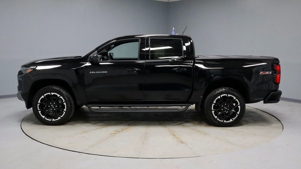 Used 2026 Chevrolet Colorado Z71 w/ Technology Package image 2