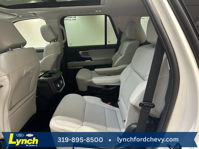Certified 2025 Ford Expedition Platinum w/ Driver's Package AWD/4WD image 23