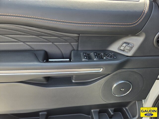 Certified 2023 Ford Expedition Platinum AWD/4WD image 19