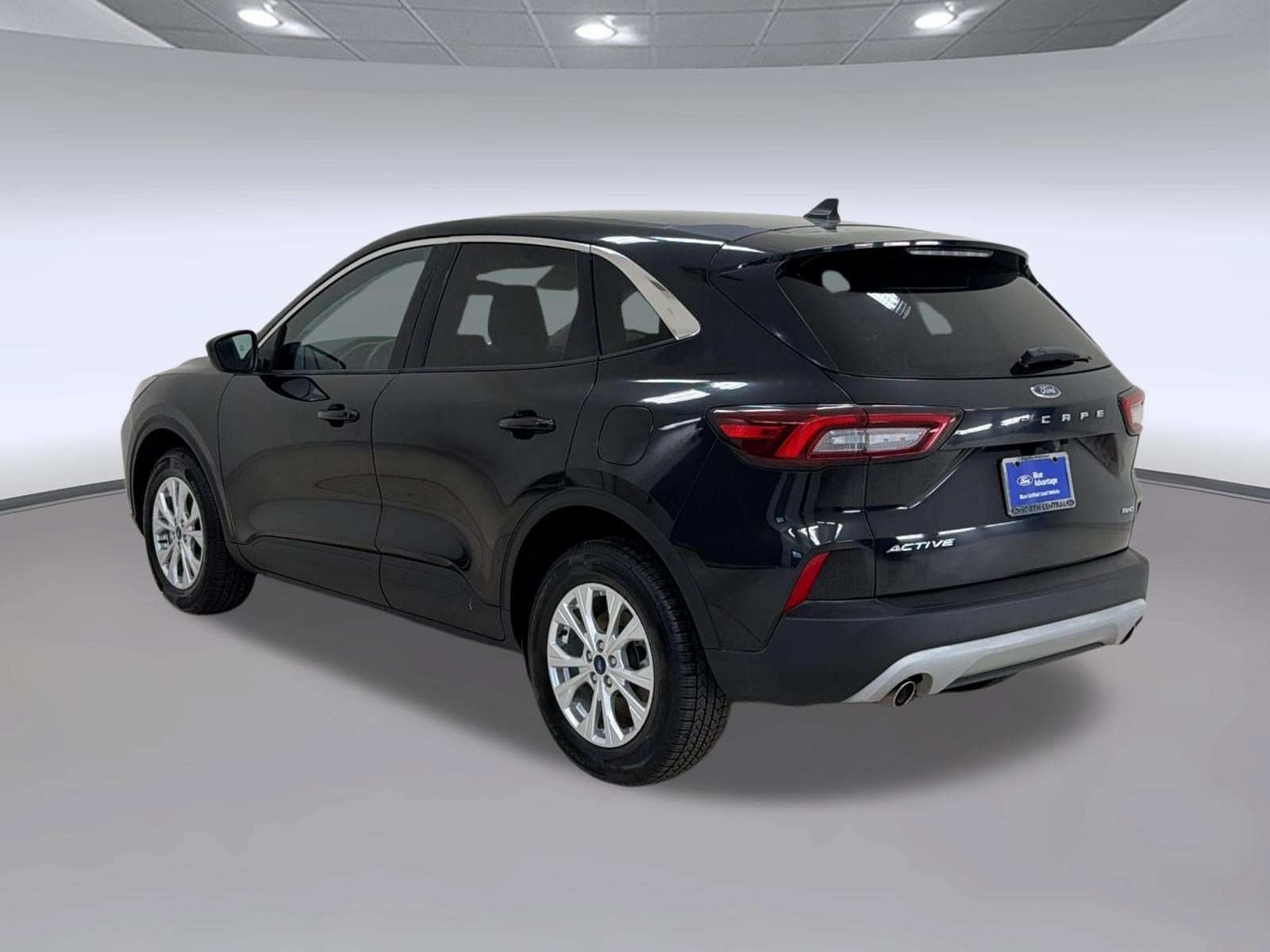 Certified 2023 Ford Escape Active AWD/4WD image 3
