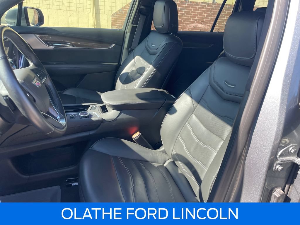Used 2022 Cadillac XT6 Premium Luxury w/ Platinum Package AWD/4WD image 11