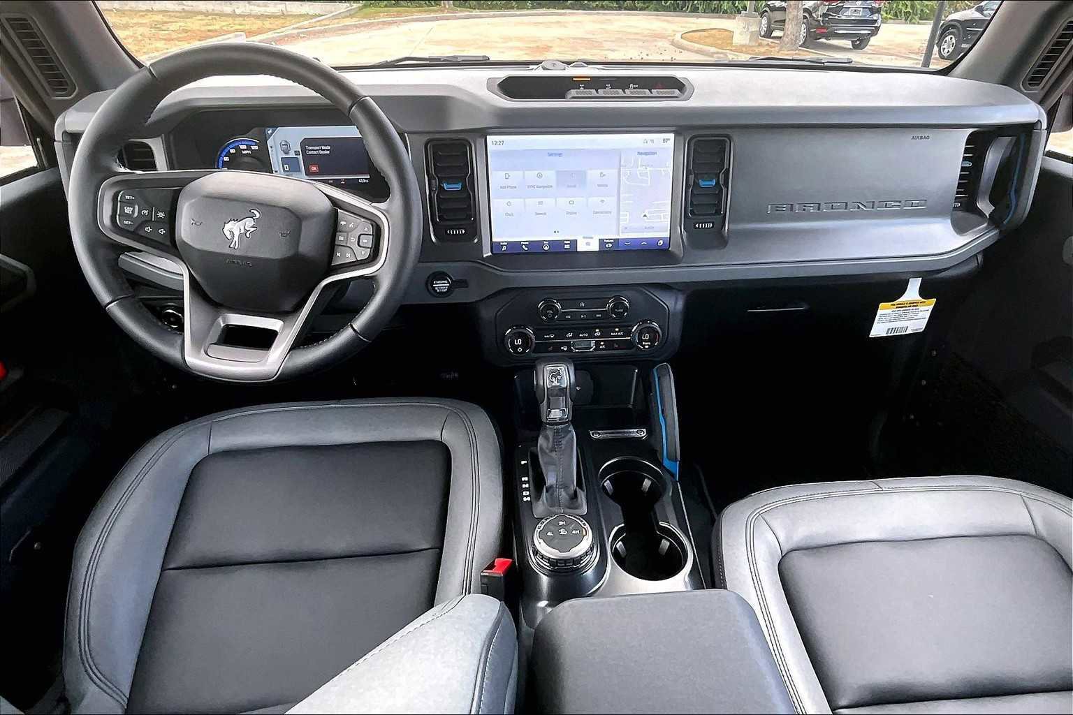 Certified 2024 Ford Bronco Black Diamond image 16