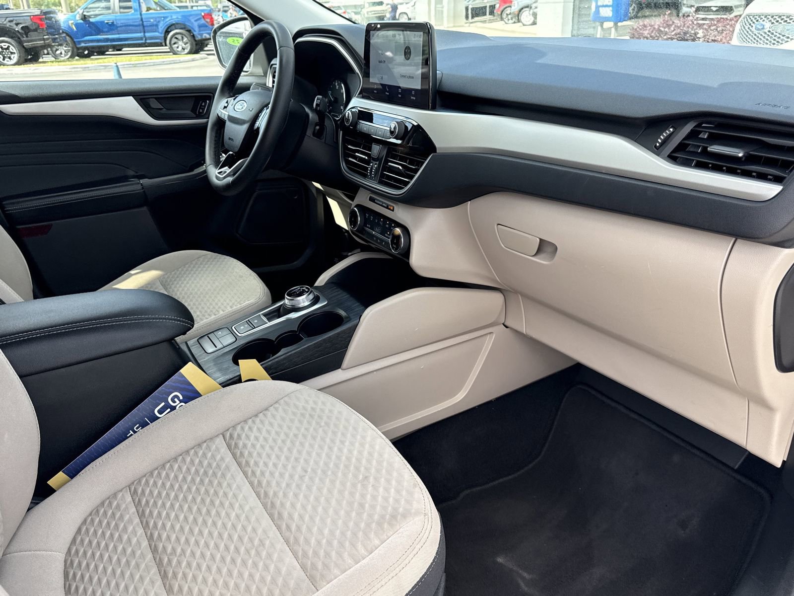 Certified 2022 Ford Escape SE w/ Convenience Package image 13