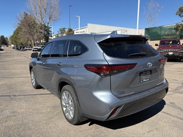 Used 2020 Toyota Highlander Limited image 5