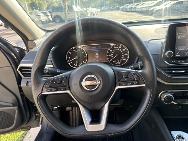 Used 2024 Nissan Altima 2.5 SV FWD image 20
