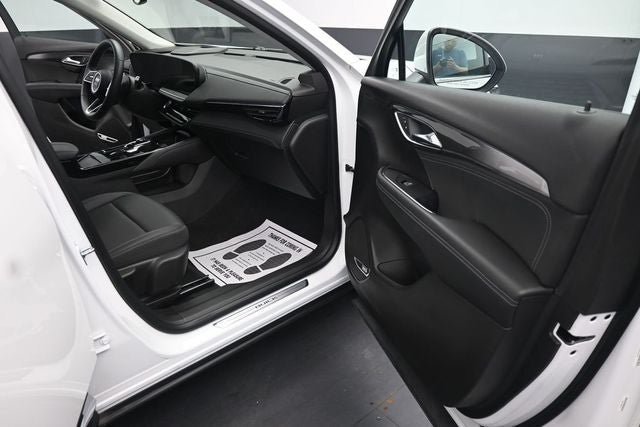 Used 2025 Buick Envision Preferred AWD/4WD image 14
