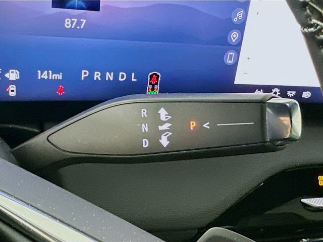 Used 2025 Buick Enclave Preferred FWD image 21