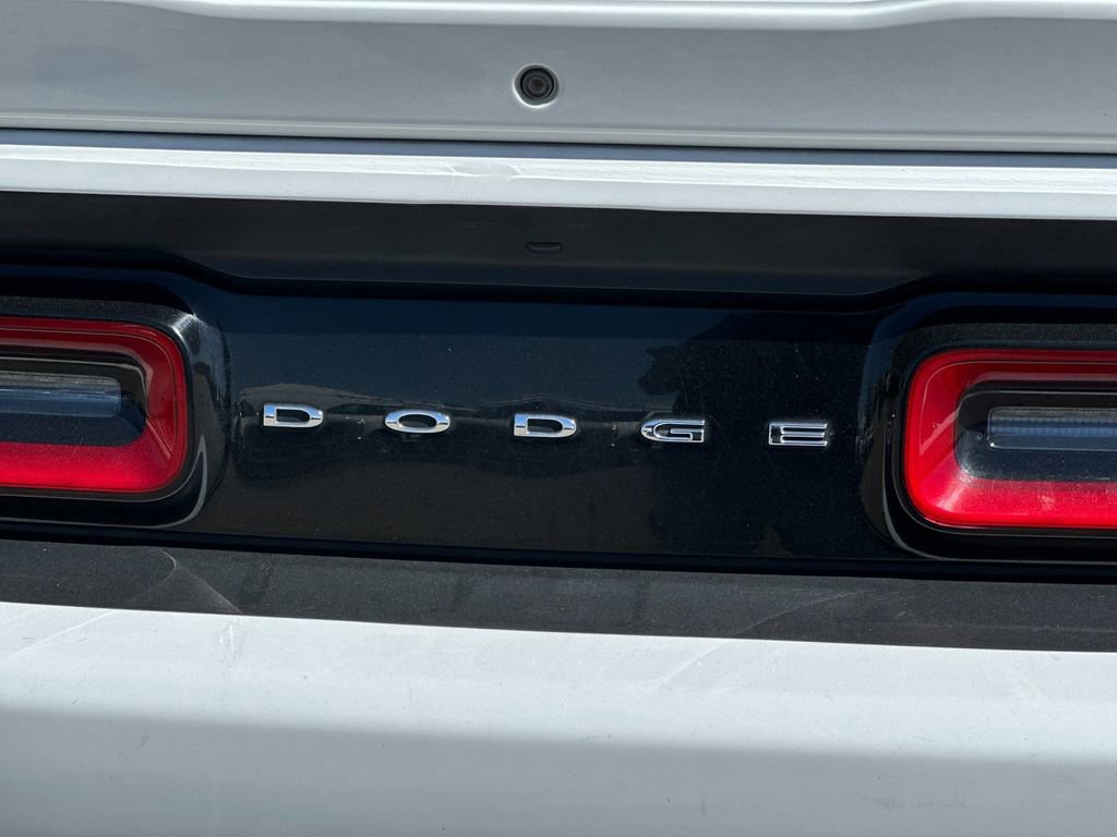Used 2020 Dodge Challenger SXT w/ Plus Package image 24