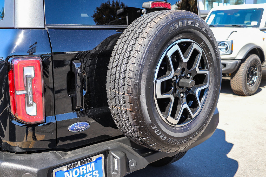 Certified 2025 Ford Bronco Outer Banks AWD/4WD image 14