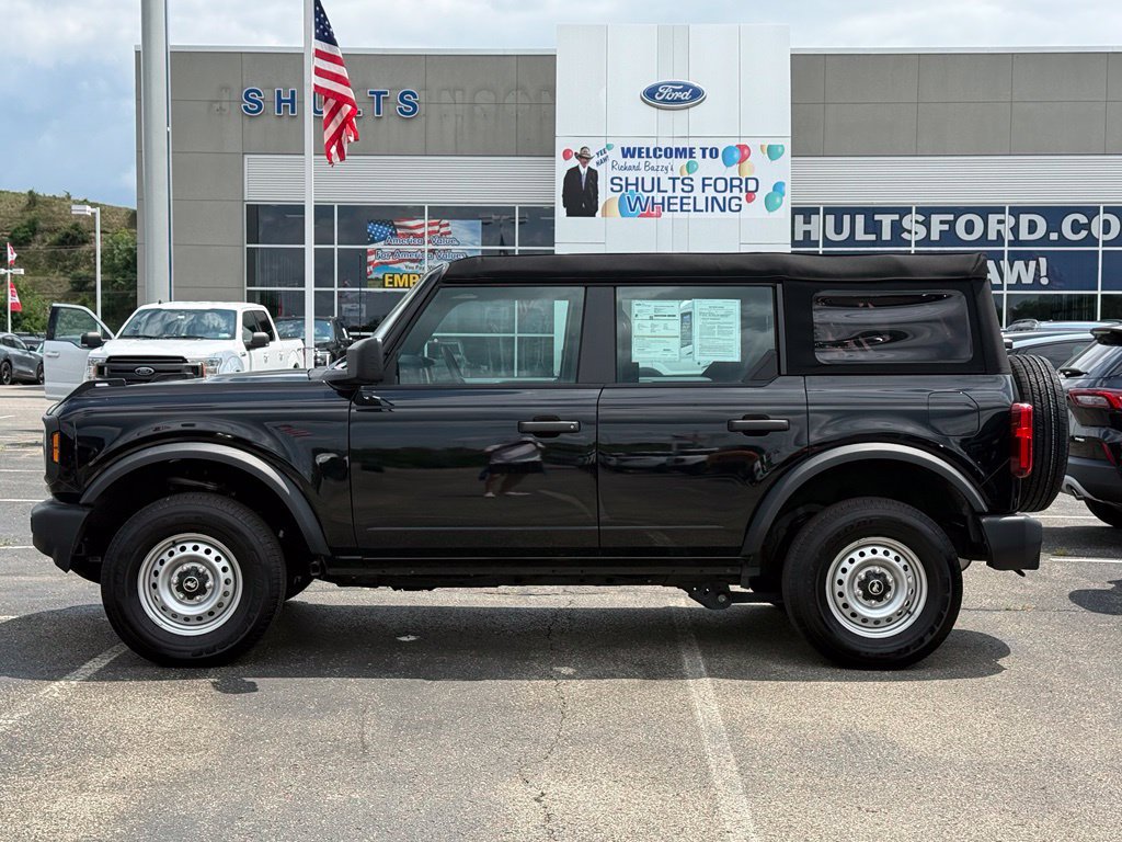 Certified 2025 Ford Bronco 4-Door AWD/4WD image 2