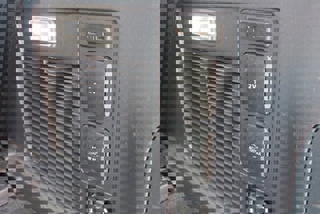 Certified 2025 Ford Expedition Active image 18